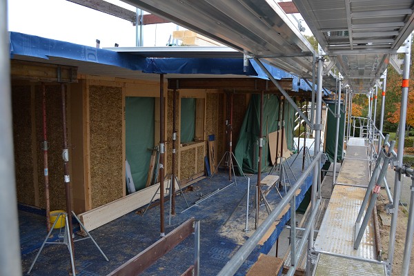 15.10.2025 - Dach und Laubengang im Obergeschoss