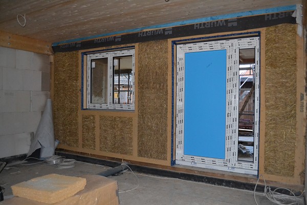 13.11.2025 - Fenster und Türen sind schon teilweise eingebaut